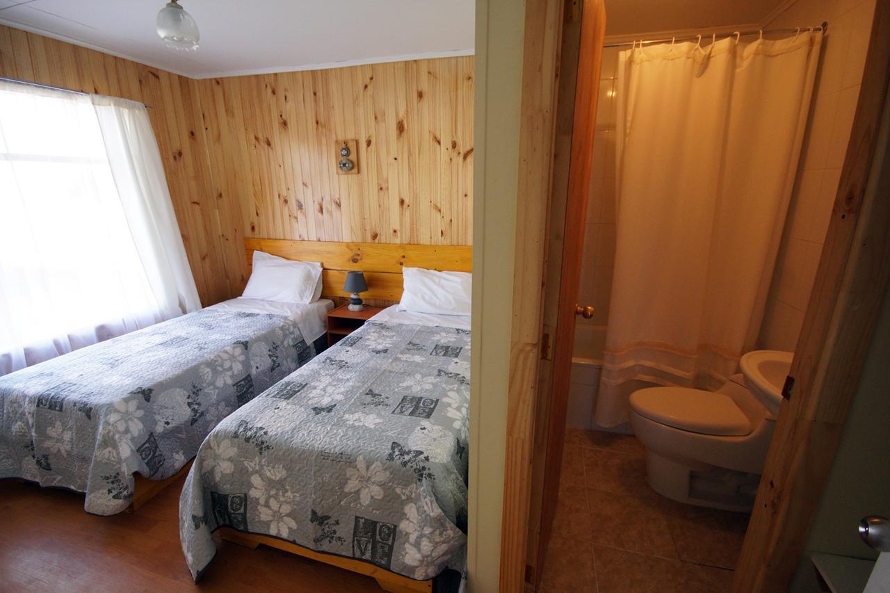 Hostal Los Pioneros Puerto Natales Exterior photo